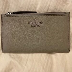 Kate Spade Gray Leather Wallet